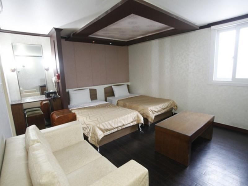 Diamond Hotel Сувон Экстерьер фото